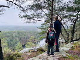 Utsikt över Bohusläns hav och skogar